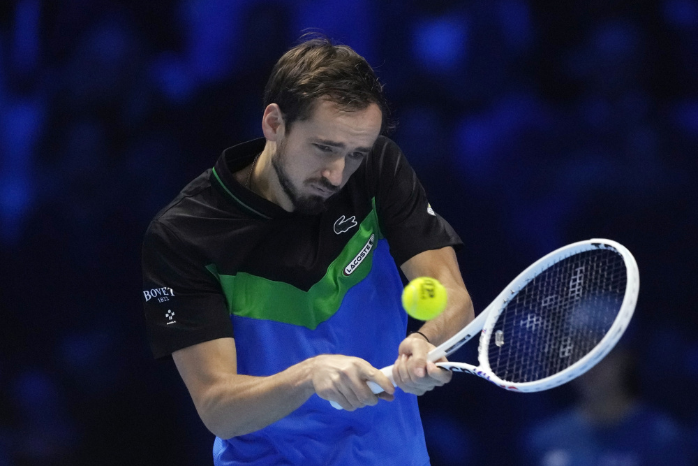 世界网球队横扫日本网球队，梅德韦杰夫制霸全场的简单介绍