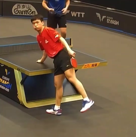 开云官网-关于瑞典乒乓球队力克英国乒乓球队，奥恰洛夫爆发神勇的信息